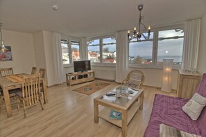 Unclassified image, 2 of 19, button - Villa Seeblick, App. 409 - with stunning sea views - VS 409 (Sassnitz)