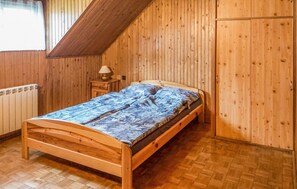 5 habitaciones, cuna de viaje y wifi gratis 