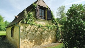 Unclassified image, 2 of 29, button - 3 bedroom cozy home in Fleurac (Fleurac)