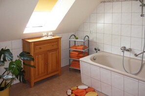 Hårtork och handdukar