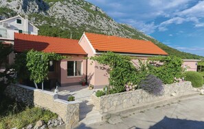 Exterior - 2 bedroom gorgeous home in Gata (Gata)