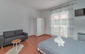3 habitaciones, wifi gratis y ropa de cama 