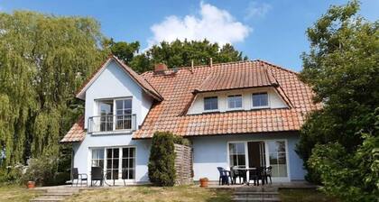 Huoneisto 4 / u. r. - Rügen-Fewo 47