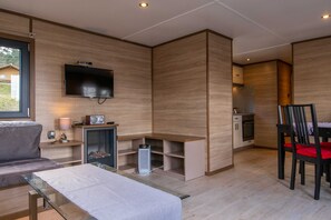 Unclassified image, 5 of 20, button