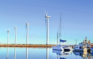 Marina - Awesome home in Glesborg with WiFi (Glesborg)