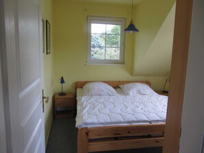 2 Schlafzimmer, Reisekinderbett, WLAN