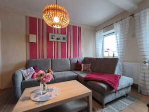 Unclassified image, 5 of 24, button