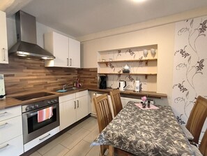 Køleskab, mikrobølgeovn, ovn, opvaskemaskine