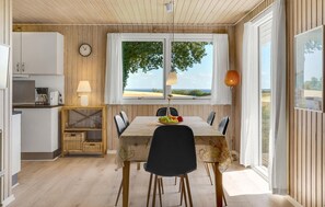 Dining - Nice home in Hejls with kitchen (Hejls)