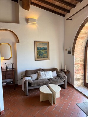 Unclassified image, 5 of 32, button - La Cisterna - Agriturismo Podere Cortilla (Volterra)