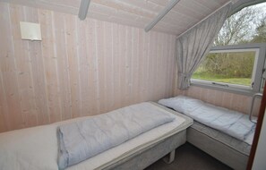3 bedrooms, travel cot, free WiFi