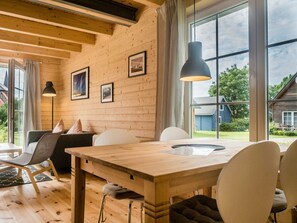 صورة غير مصنفة، 4 من 24، زرّ