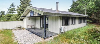 3 bedroom beach front home in Blåvand