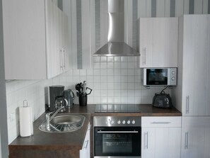 Køleskab, mikrobølgeovn, ovn, opvaskemaskine