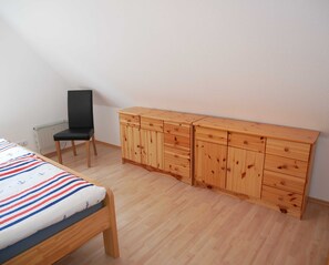 2 dormitorios, cuna de viaje, wifi y ropa de cama