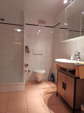 Unclassified image, 4 of 12, button