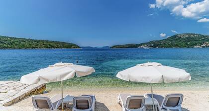 3 huonemajoitusta Slano