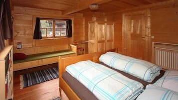 2 dormitorios, cuna de viaje, wifi y ropa de cama