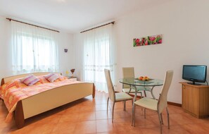 Reisekinderbett, kostenloses WLAN, Bettwäsche