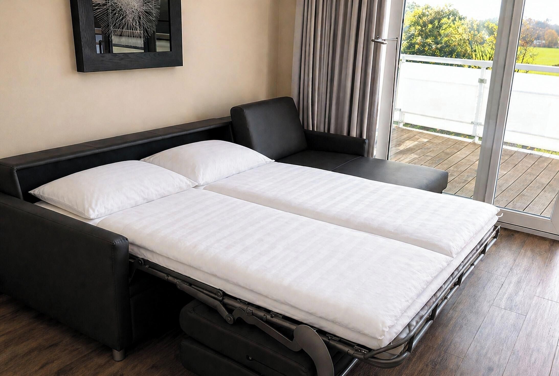 2 bedrooms