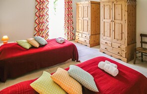 4 bedrooms, travel cot, free WiFi, bed sheets