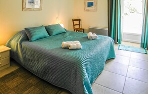 4 chambres, lit parapluie, Wi-Fi gratuit, draps fournis