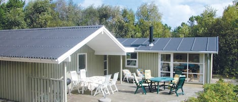 Ulkoruokailutilat