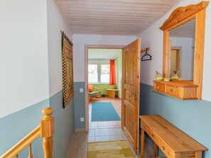 Unclassified image, 5 of 14, button