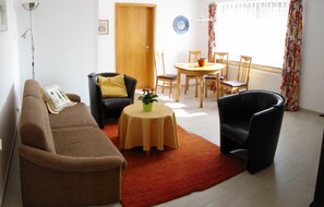 TV - Vacation apartment Christina - Appartements Am Hexenstieg (Sankt Andreasberg)