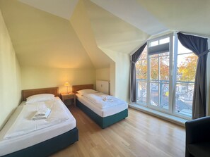 2 Schlafzimmer, Reisekinderbett, WLAN, Bettwäsche