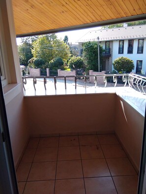 Interior - Studio with internet, barbecue and pavilion (Gyenesdiás)