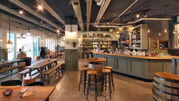 Bar (in der Unterkunft)
