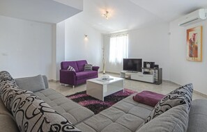 تلفزيون، مشغل دي في دي، ستيريو