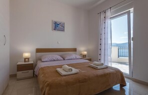 1 chambre, accès au Wi-Fi (inclus), literie fournie