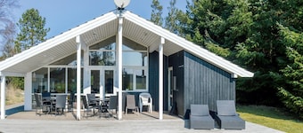 Cozy home in ålbæk with sauna