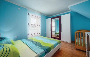 2 bedrooms, in-room safe, travel crib, free WiFi