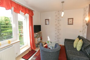 Unclassified image, 3 of 9, button