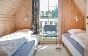 3 bedrooms, travel crib, free WiFi