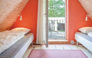 3 bedrooms, travel cot, free WiFi
