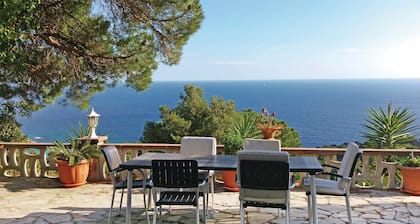 Maison confortable Ă Blanes avec vue.
