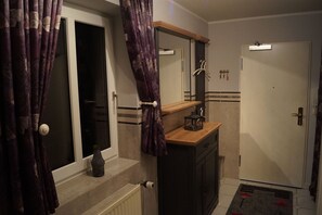 Unclassified image, 3 of 19, button