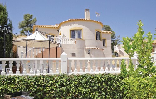 Gorgeous home in Castalla with WiFi