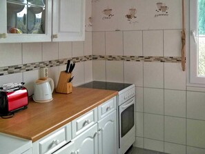 Fridge, oven, electric kettle, toaster