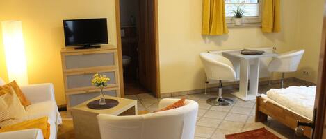 1 bedroom, iron/ironing board, WiFi