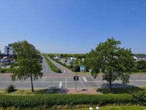 Imagen sin descripción, 3 de 27, botón