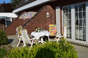 Unclassified image, 5 of 27, button