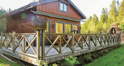 Stunning home in Skillingaryd with sauna