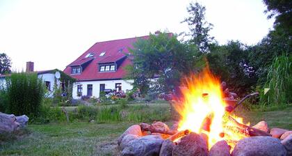 Striker - Manor Ketelshagen - romantic, quiet location