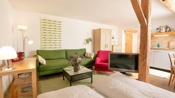 1 Schlafzimmer, Schreibtisch, Reisekinderbett, WLAN