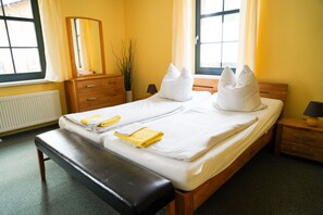 1 bedroom, travel crib, WiFi, bed sheets